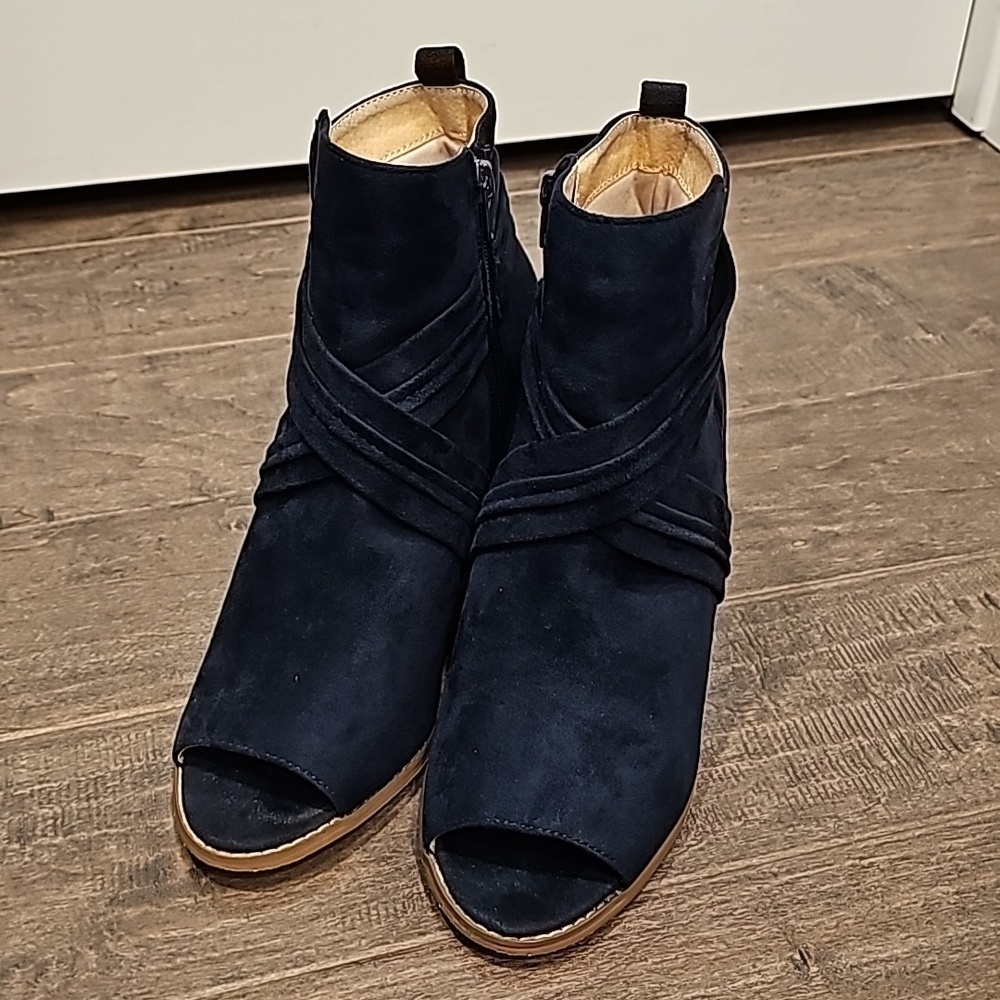 Journee Sabeena Collection Navy Boots sz 9